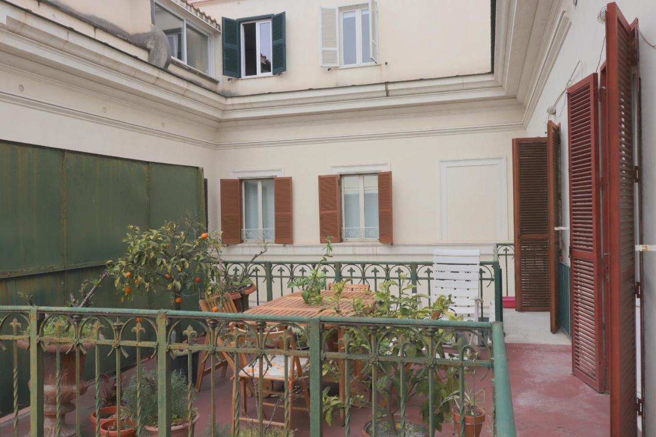 Trevi Grand Blu Suite B&B Рим Екстериор снимка