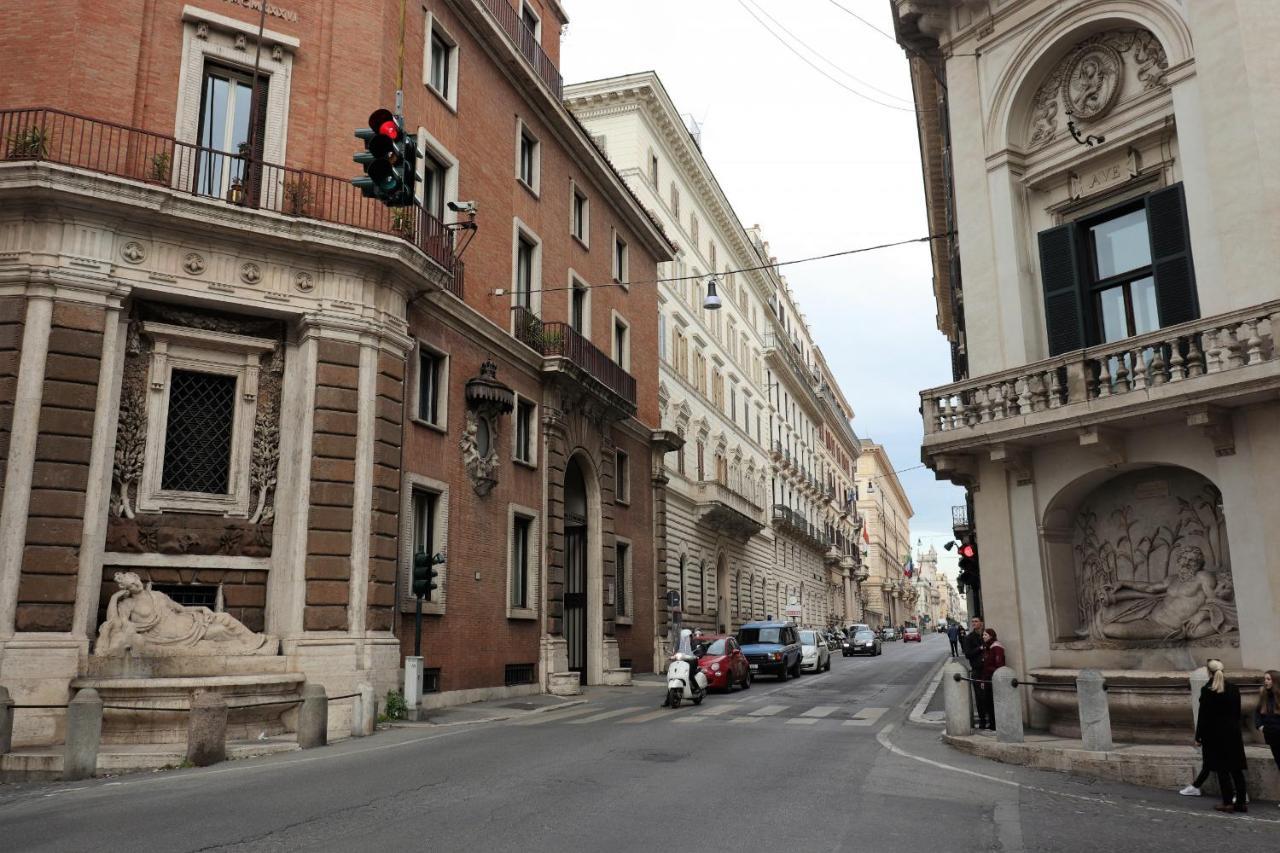 Trevi Grand Blu Suite B&B Рим Екстериор снимка